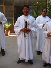 El Padre Enrique en el día de su Cantamisa de Acción de Gracias, el Domingo 7 de Mayo.