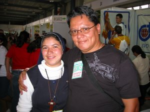 El Padre Chan con la Hermana Susana.