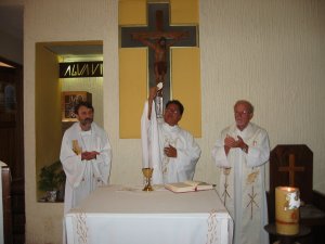 El Padre Chan presidió la Santa Misa de Clausura de nuestra Convivencia.