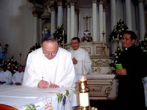 El Padre Provincial, Padre Antonio Tapparello, ...